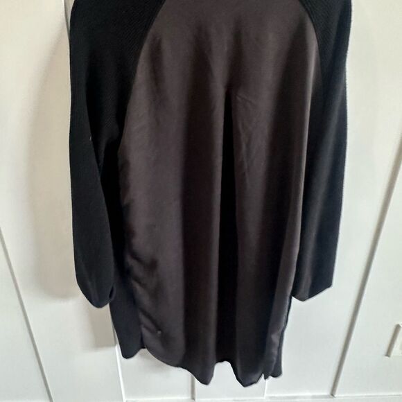 Lululemon Still At Ease Wrap
Black - Picture 6 of 13